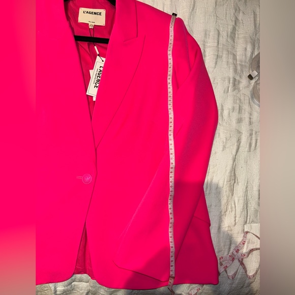 NWT L’AGENCE CHAMBERLAIN PEAK LAPEL BLAZER IN PINK GLO SIZE 12 - Picture 9 of 10